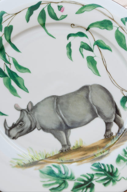 "A Taste of Africa" Porcelain Dinnerware Set – 24-Piece Collection
